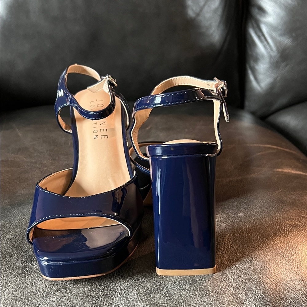 Journey Brand New Dark Blue Patent Leather Heels - Picture 8 of 8